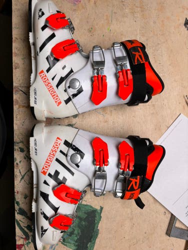 Used Kid's Racing  Hero JR 65 Ski Boots