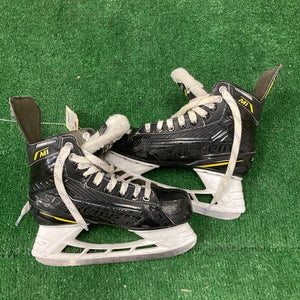 Used Intermediate Bauer Supreme M1 Hockey Skates Size 4.5