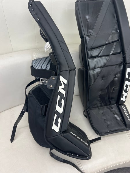 New  CCM Eflex 5 Goalie Leg Pads