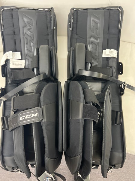 New  CCM Eflex 5 Goalie Leg Pads