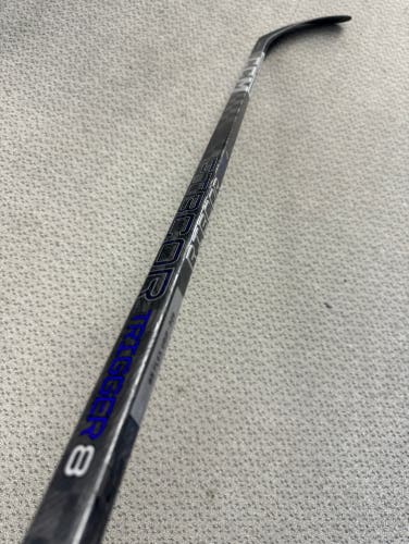 CCM Trigger 8 65 flex P29 curve left hand stick