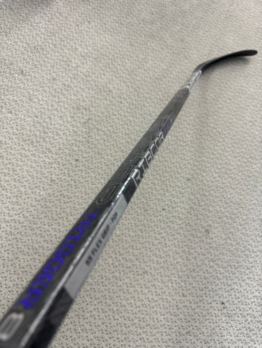CCM Trigger 8 55 Flex P28 curve left hand stick