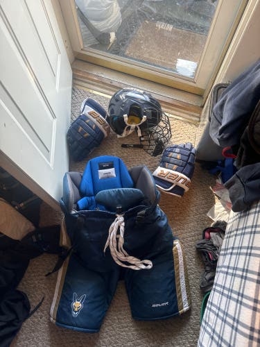 Bundle Pants Glove Helmet