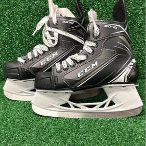 CCM Tacks 9040 Size 2.0 Hockey Skates