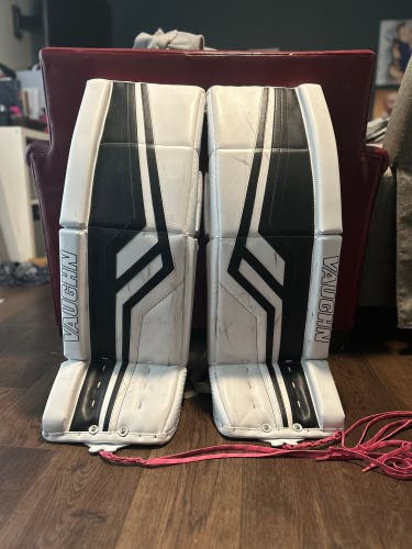 Used 2019 Vaughn  Pro V Elite Pro Carbon (2019 Model) Goalie Leg Pads