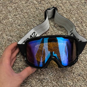 SMITH Frontier Goggles with Carbonic-x Lens