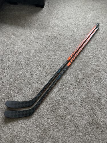 2-pack Warrior RH 80 Flex P28 Pro Stock Alpha DX (Dressed As QR5 Pro)Hockey Stick