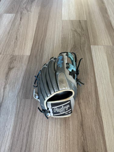 Used 2022 Right Hand Throw 11.5" Heart of the Hide Baseball Glove