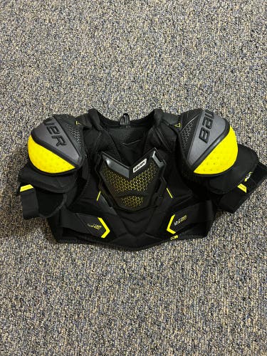 Used Senior Large Bauer Supreme Ultrasonic Shoulder Pads