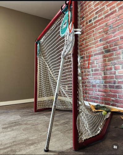 Box lacrosse shaft