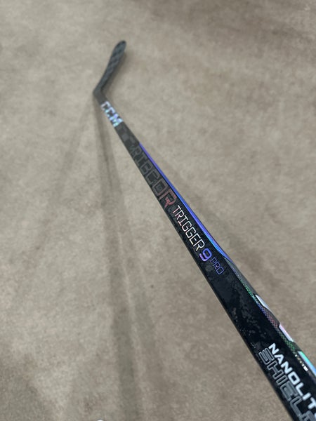 P29 75 Flex New Senior CCM Right Handed P29 Trigger 9 Pro Hockey Stick