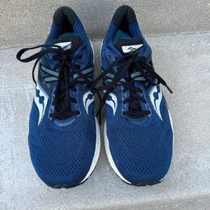 FREE SHIPPING Men’s blue Saucony Triumph 20 Size 11W