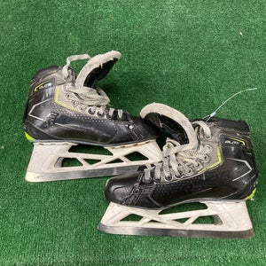 Senior Bauer Elite Hockey Goalie Skates | Size 7.5 (Fit 1)