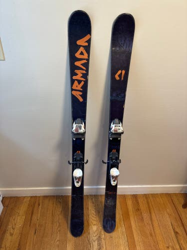 Used Park With Bindings Max Din 10 ARV 84 Skis