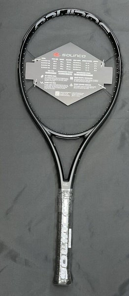 Solinco Blackout 300 XTD+28 Grip Size 4 3/8”