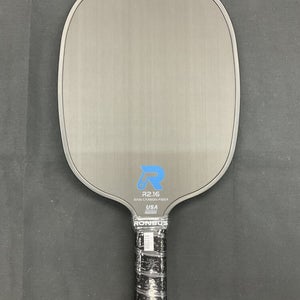 Ronbus R2.16  Raw Carbon Fiber Paddle