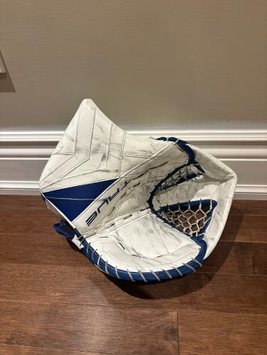 Pro Stock True Catalyst PX3 Pro Goalie Glove Jones