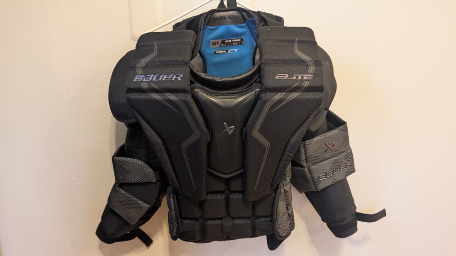 New Large Bauer Elite Goalie Chest Protector