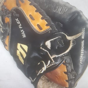 Used Mizuno Right Hand Throw Catcher's Franchise Baseball Glove 32"