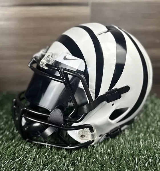 CUSTOM CINCINNATI BENGALS WHITE ALTERNATE Riddell Speed FULL SIZE HELMET