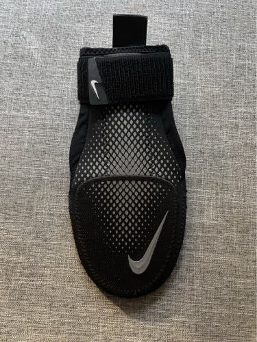 Nike Sliding Mitt Black