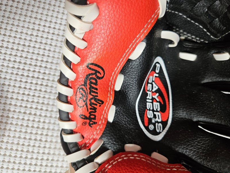 Used Rawlings Baseball Glove 8.5" plus a ball