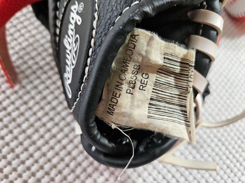 Used Rawlings Baseball Glove 8.5" plus a ball