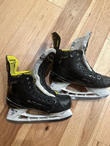 Used Bauer 8 Supreme M4 Hockey Skates