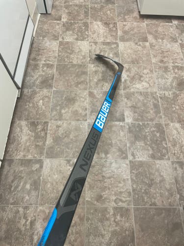 Used Intermediate Bauer Right Handed P92 Nexus League Hockey Stick