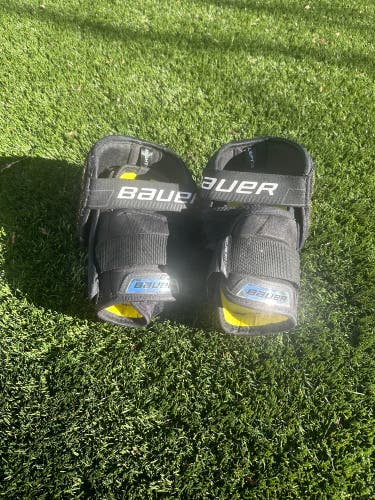 New Medium Bauer Supreme 190 Elbow Pads