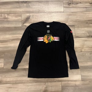 Chicago Blackhawks Team Issued Long Sleeve Shirt (Medium)