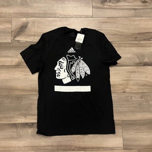 CHI Blackhawks Team Issued Adidas Workout Shirt (Medium)