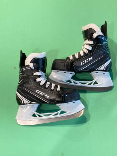 Used Youth CCM Tacks 9040 Hockey Skates Size 12