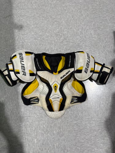 Bauer Supreme Total One Shoulder Pads- Sr. Large