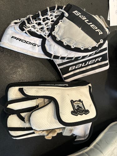 Used Bauer Prodigy Glove & Blocker set