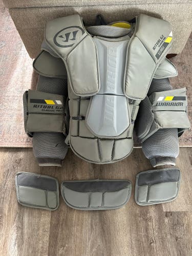 Used  Warrior  Ritual GT2 Goalie Chest Protector