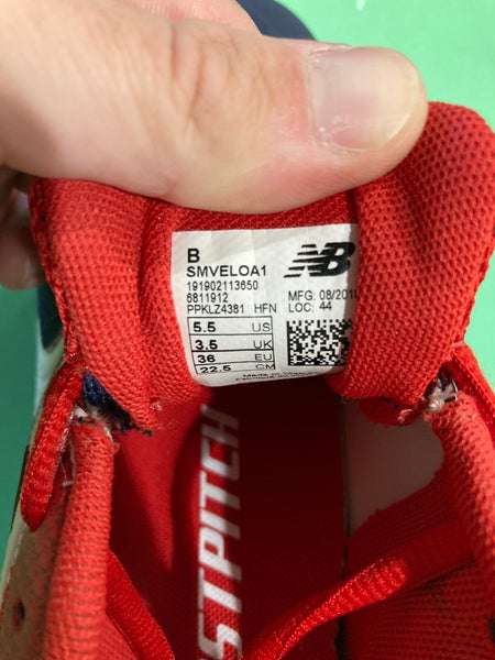 NEW Women's 5.5 New Balance USA THEMED Metal Softball Cleats
