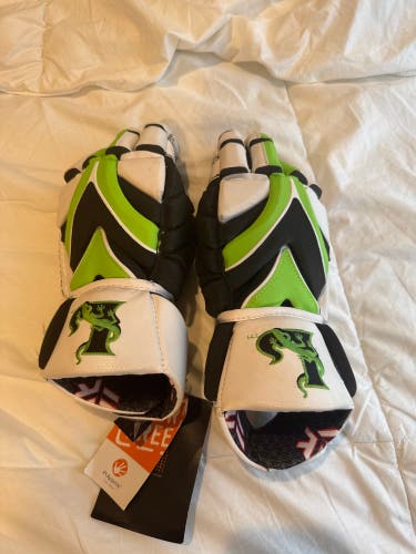 Vintage MLL Lizards Gloves