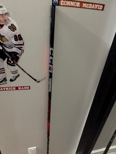 Used Intermediate CCM Right Handed P29  Jetspeed FT7 Pro Hockey Stick