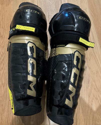 CCM 15" Tacks AS-V Pro Shin Pads & Large Elbow Pads