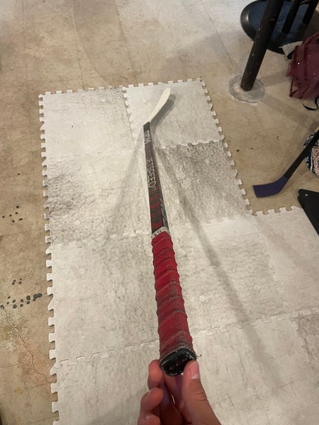 New Senior CCM Right Handed P28 Pro Stock JetSpeed FT5 Pro Hockey Stick