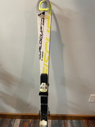 Used 140 cm Fischer Skis