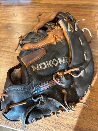 Nokona Alpha 12.5 Inch  First Base Mitt Left Hand Throw