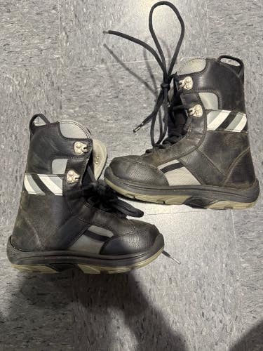 Burton Grom Snowboard Boots | Size 6