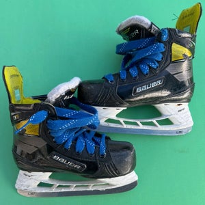 Used Youth Bauer Supreme 3S Pro Hockey Skates | Size 13.5