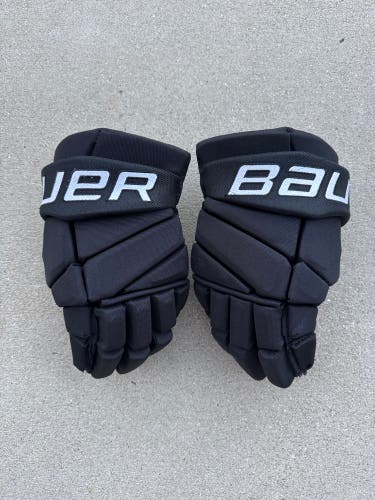 Bauer 13" Vapor Pro Team Gloves