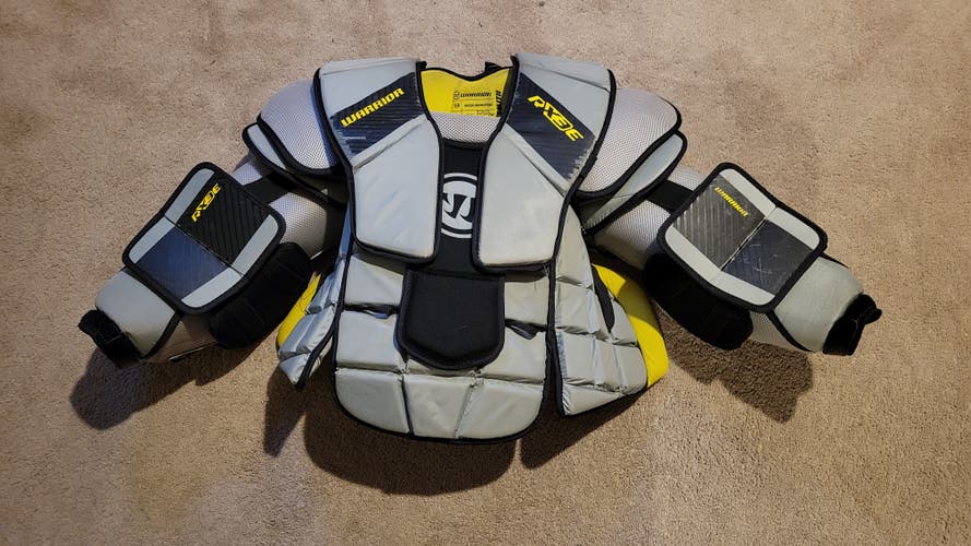Used Medium Warrior Ritual X3E Goalie Chest Protector