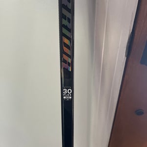 New Youth Warrior Left Hand W28  Covert QR6 pro Hockey Stick