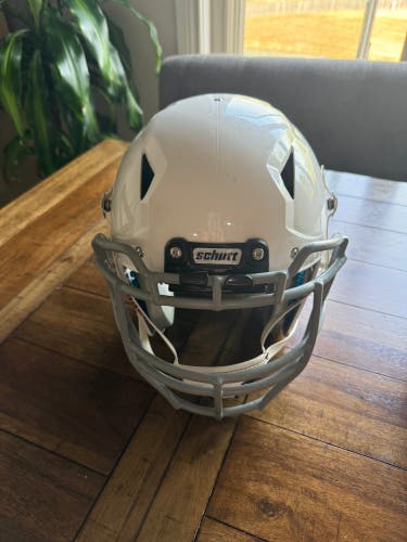Used Extra Large Schutt Vengeance A11 Helmet