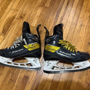 Used Bauer Narrow Width Pro Stock Size 9 Supreme UltraSonic Hockey Skates